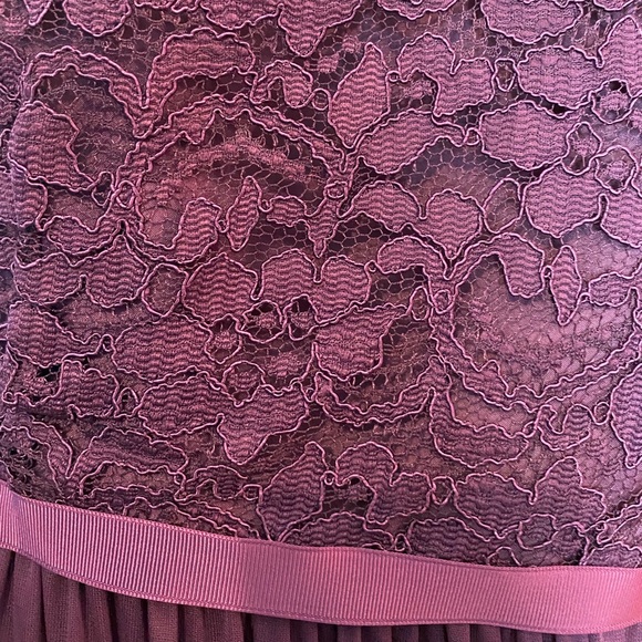 Evening Gown - Picture 2 of 8